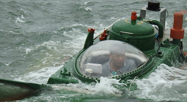 chế tạo tàu ngầm